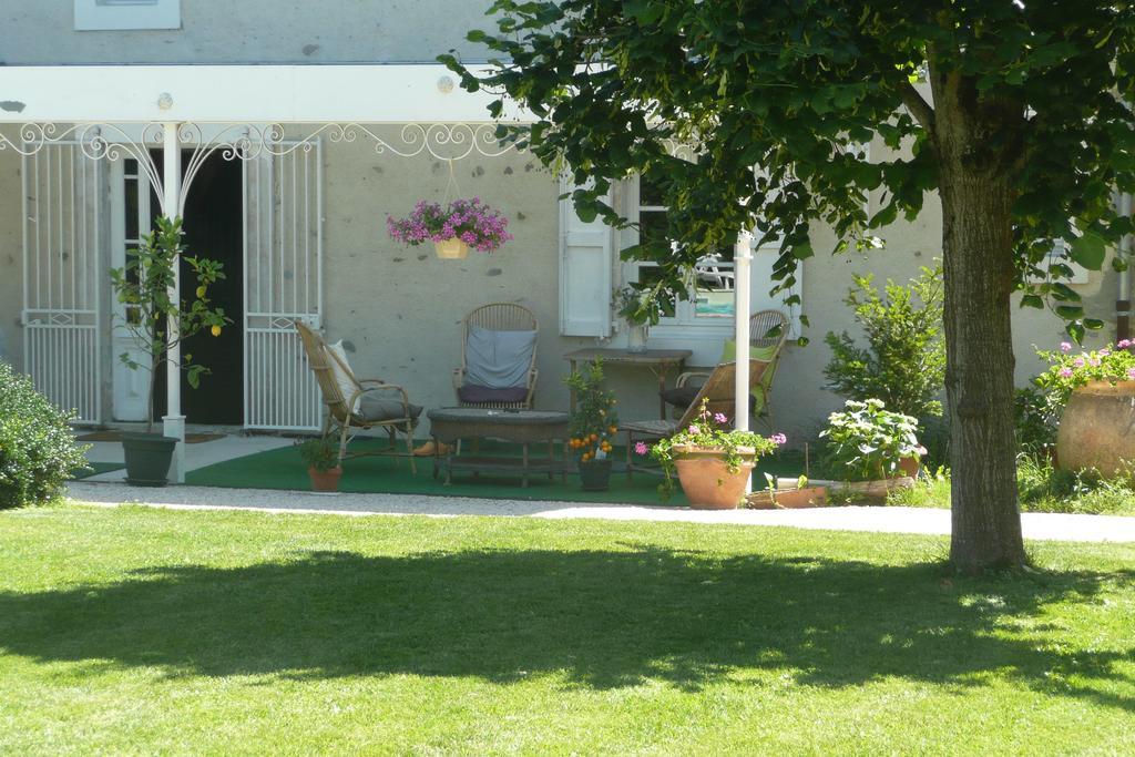 Bed and Breakfast La Maison Du Parc Lacave  Экстерьер фото